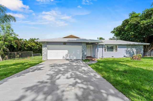 106 NW Broadview Street, Port St. Lucie, FL 34983