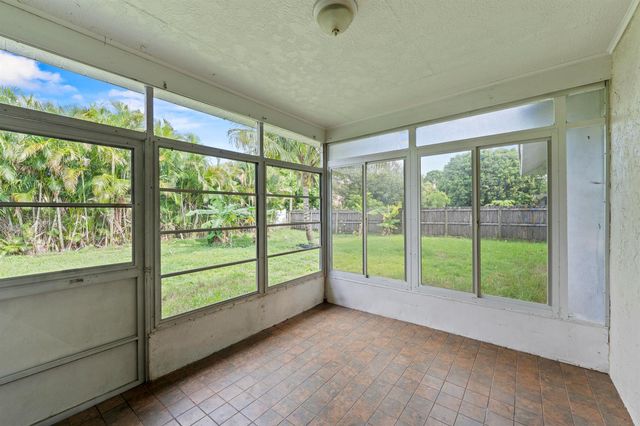 106 NW Broadview Street, Port St. Lucie, FL 34983
