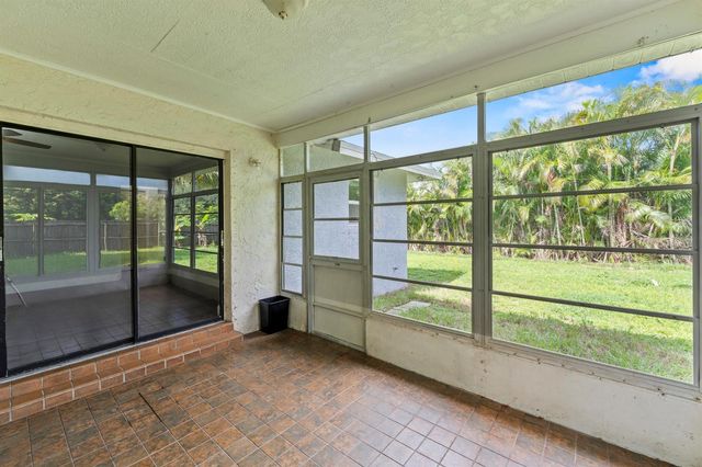 106 NW Broadview Street, Port St. Lucie, FL 34983