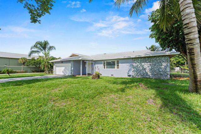 106 NW Broadview Street, Port St. Lucie, FL 34983
