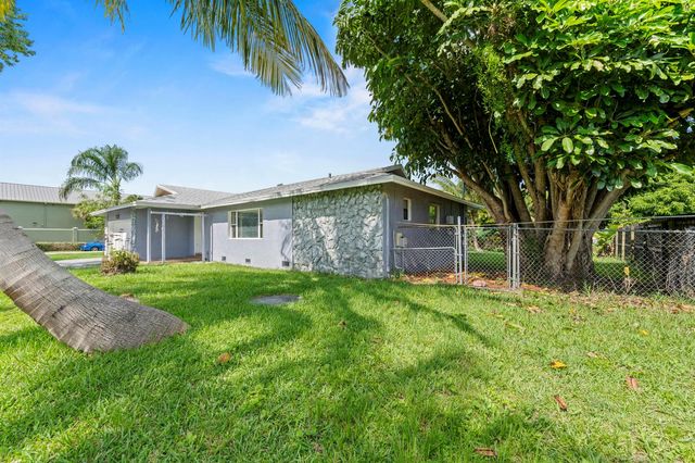 106 NW Broadview Street, Port St. Lucie, FL 34983