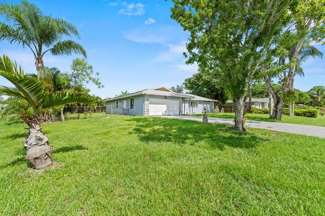 106 NW Broadview Street, Port St. Lucie, FL 34983