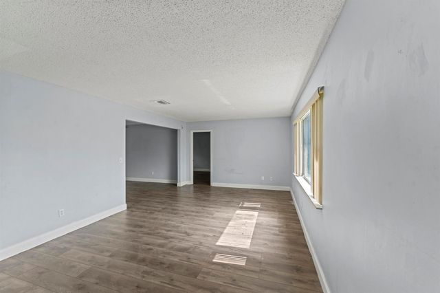 106 NW Broadview Street, Port St. Lucie, FL 34983