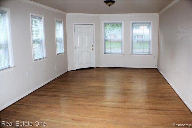 22324 Charter Street, Southfield, MI 48033