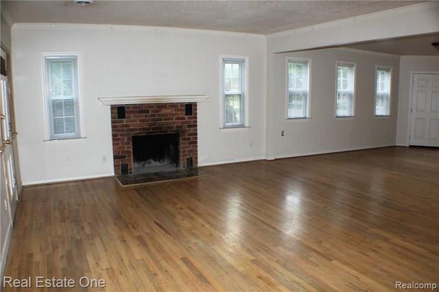 22324 Charter Street, Southfield, MI 48033