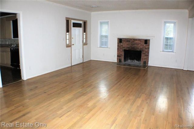22324 Charter Street, Southfield, MI 48033