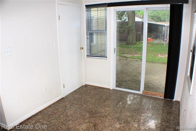 22324 Charter Street, Southfield, MI 48033