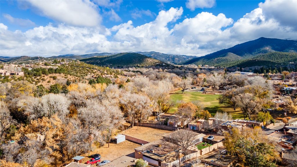 925 Canyon Road, Santa Fe, NM 87501