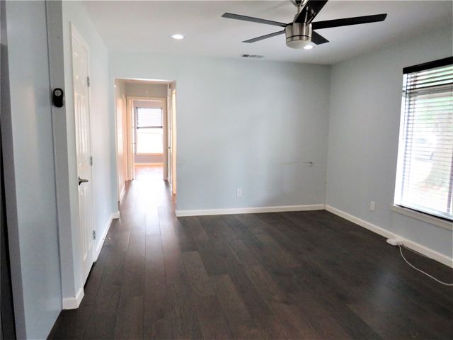 1026 Thomas Street, Denton, TX 76201