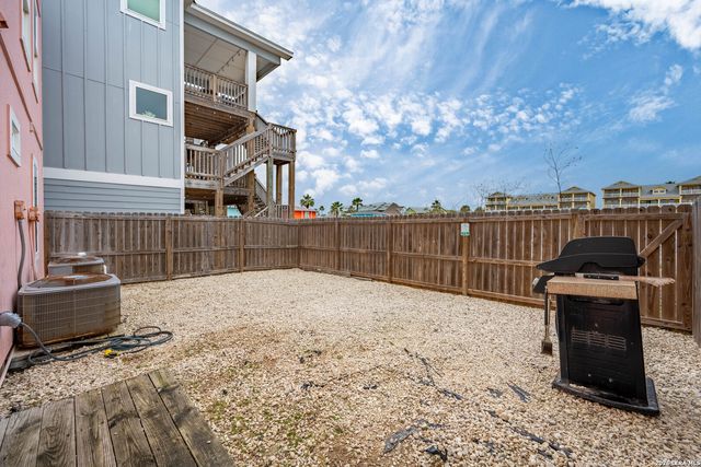 649 Anchor, Port Aransas, TX 78373