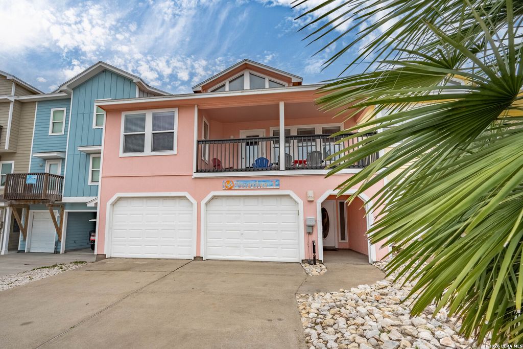 649 Anchor, Port Aransas, TX 78373