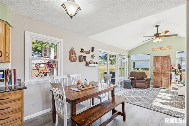 1146 6TH Avenue N, Clinton, IA 52732