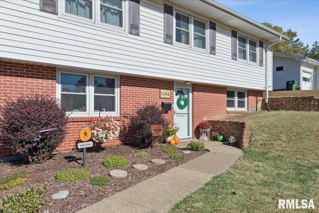 1146 6TH Avenue N, Clinton, IA 52732