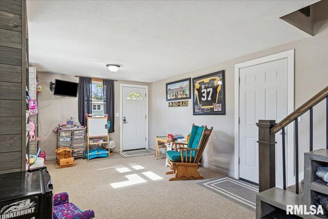 1146 6TH Avenue N, Clinton, IA 52732