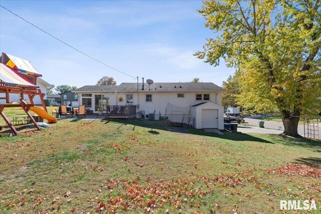 1146 6TH Avenue N, Clinton, IA 52732