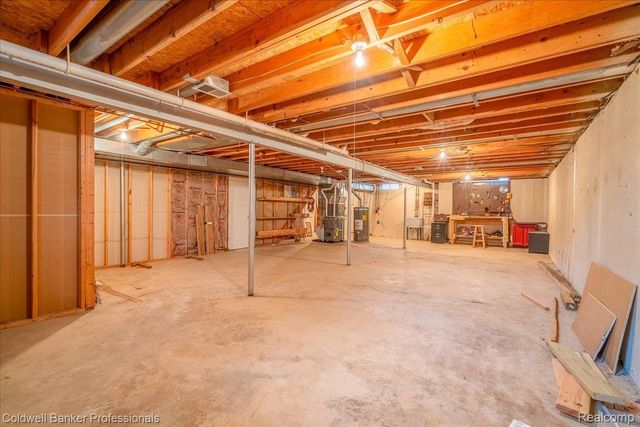 7984 Lake Crest Drive, Ypsilanti Charter Township, MI 48197