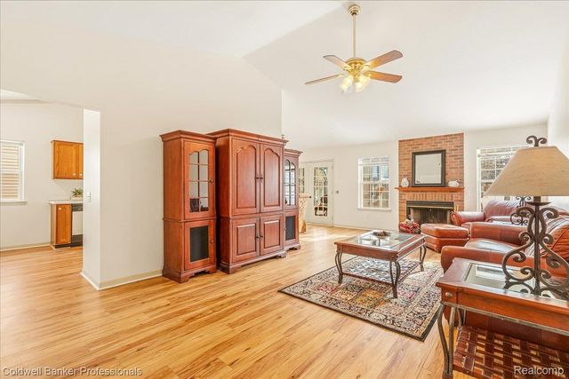 7984 Lake Crest Drive, Ypsilanti Charter Township, MI 48197