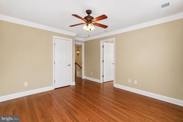 2190 OBERLIN DR, Woodbridge, VA 22191