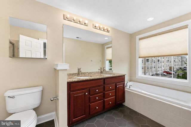 2190 OBERLIN DR, Woodbridge, VA 22191