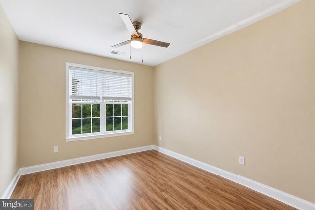 2190 OBERLIN DR, Woodbridge, VA 22191