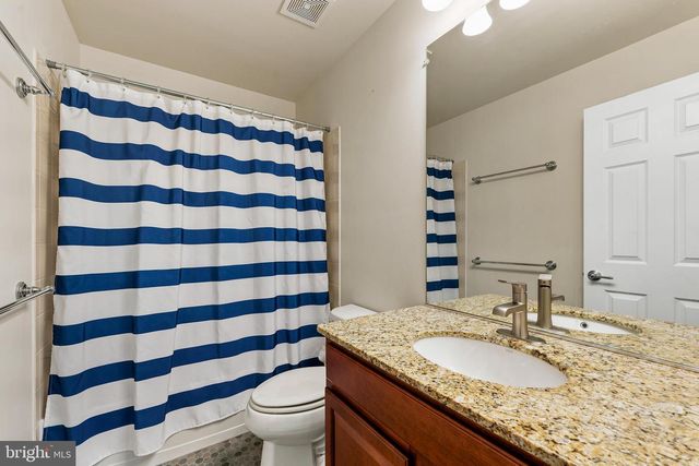 2190 OBERLIN DR, Woodbridge, VA 22191