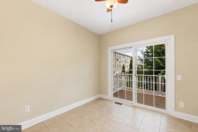 2190 OBERLIN DR, Woodbridge, VA 22191