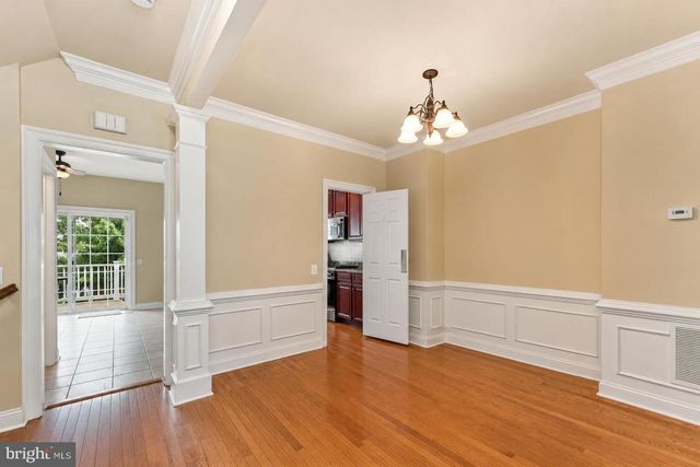 2190 OBERLIN DR, Woodbridge, VA 22191