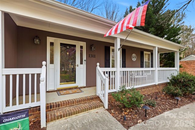 1311 Somersby Lane, Matthews, NC 28105