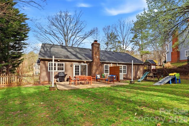 1311 Somersby Lane, Matthews, NC 28105