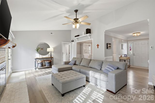 1311 Somersby Lane, Matthews, NC 28105