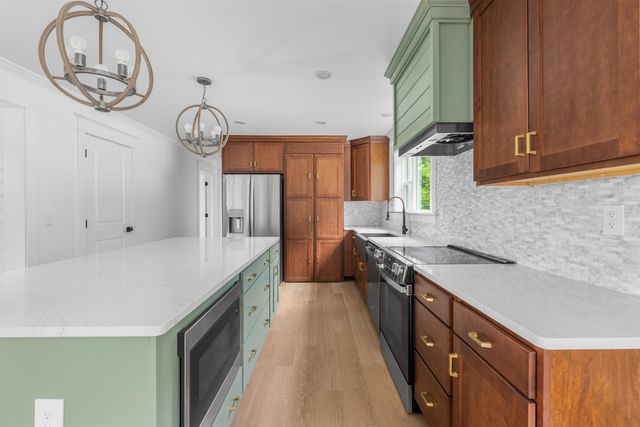 63 Whipple's Way, Tamworth, NH 03817