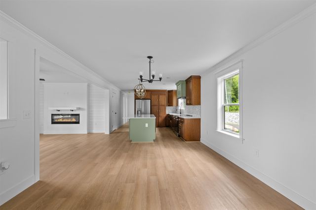 63 Whipple's Way, Tamworth, NH 03817