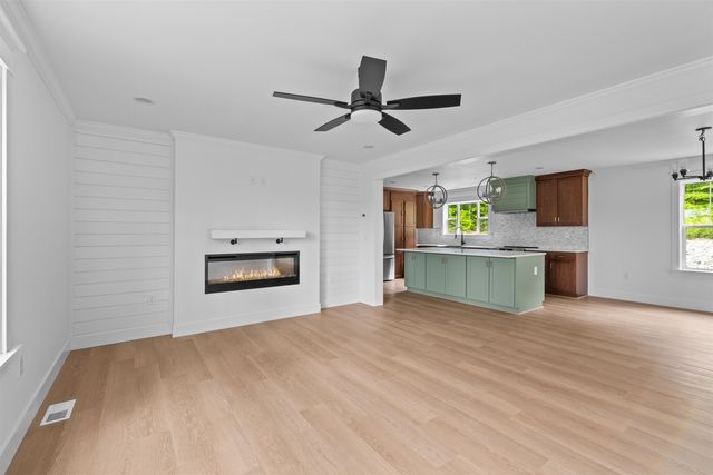63 Whipple's Way, Tamworth, NH 03817