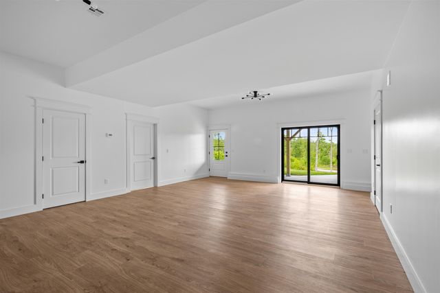 63 Whipple's Way, Tamworth, NH 03817