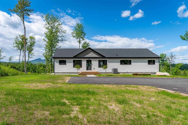 63 Whipple's Way, Tamworth, NH 03817