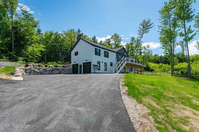 63 Whipple's Way, Tamworth, NH 03817