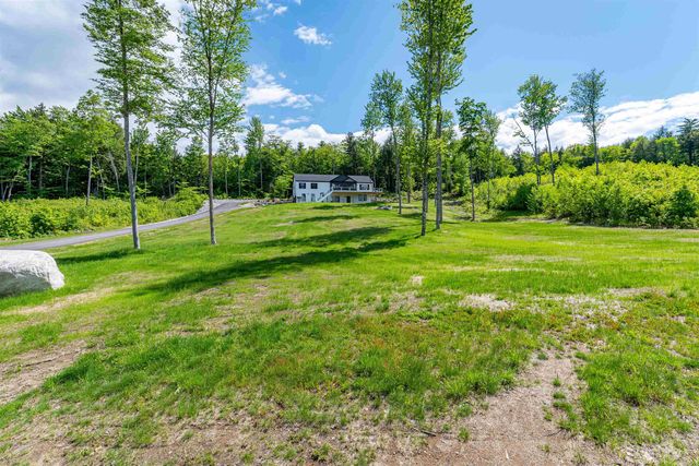 63 Whipple's Way, Tamworth, NH 03817