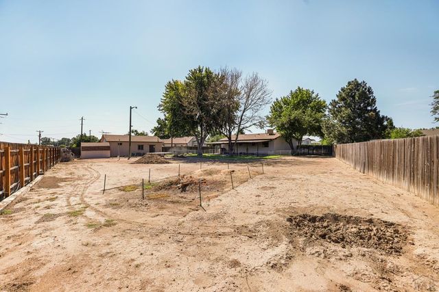 2021 Zinno Blvd, Pueblo, CO 81006
