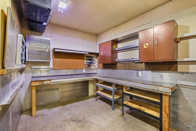 2021 Zinno Blvd, Pueblo, CO 81006