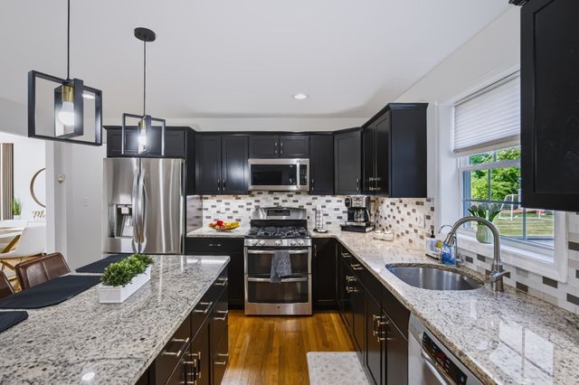 492 Sumner St, Stoughton, MA 02072