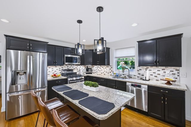 492 Sumner St, Stoughton, MA 02072