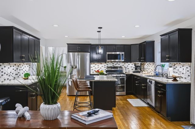 492 Sumner St, Stoughton, MA 02072