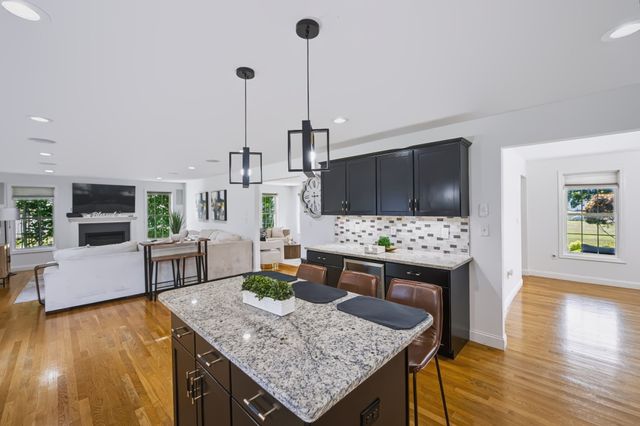 492 Sumner St, Stoughton, MA 02072