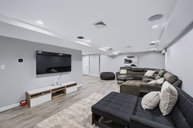 492 Sumner St, Stoughton, MA 02072