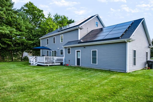 492 Sumner St, Stoughton, MA 02072