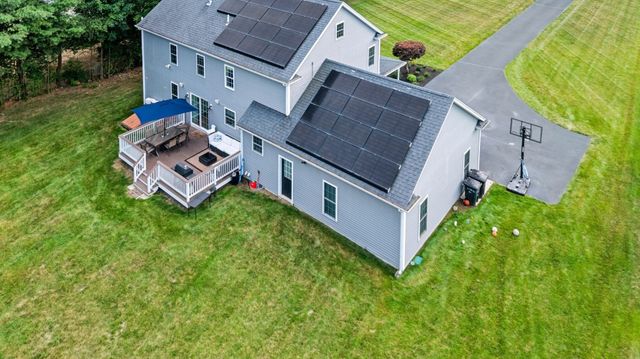 492 Sumner St, Stoughton, MA 02072