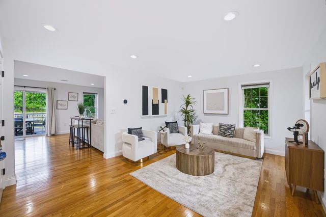 492 Sumner St, Stoughton, MA 02072
