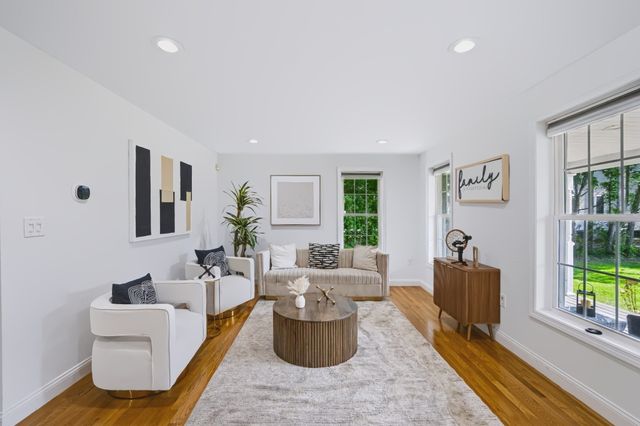 492 Sumner St, Stoughton, MA 02072