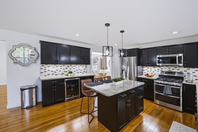 492 Sumner St, Stoughton, MA 02072