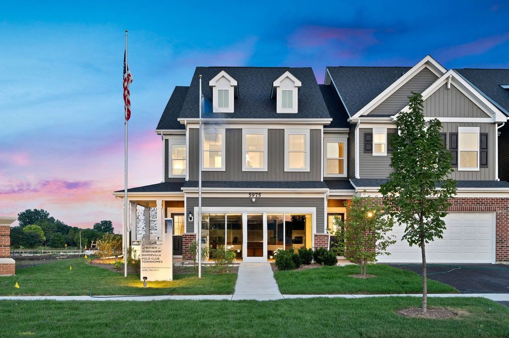 5944 Hawkweed Drive 07705, Naperville, IL 60564